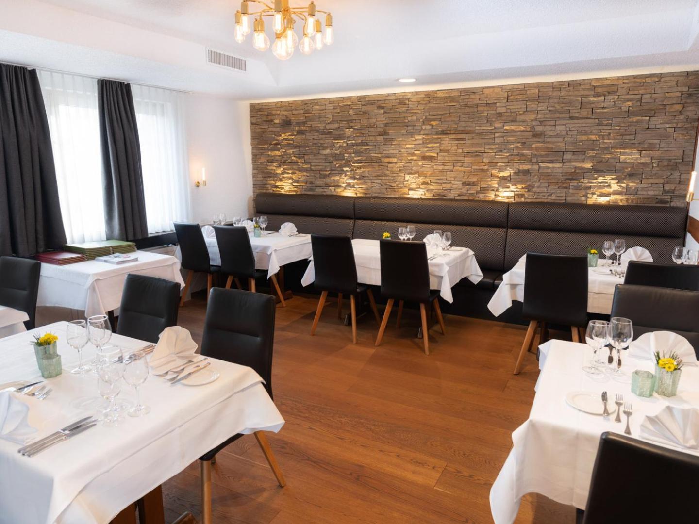 Hotel Restaurant Kreuz Kaiserstuhl Εξωτερικό φωτογραφία