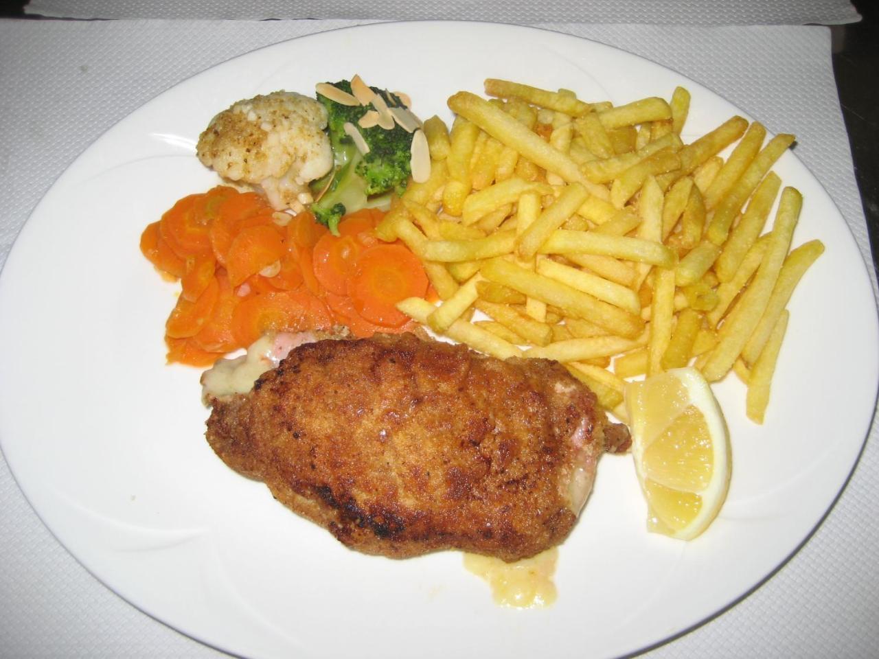 Hotel Restaurant Kreuz Kaiserstuhl Εξωτερικό φωτογραφία